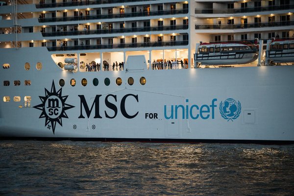 Explorez les Traces et Préparez Votre Évasion : Offres Exclusives pour un Séjour Hivernal Inoubliable